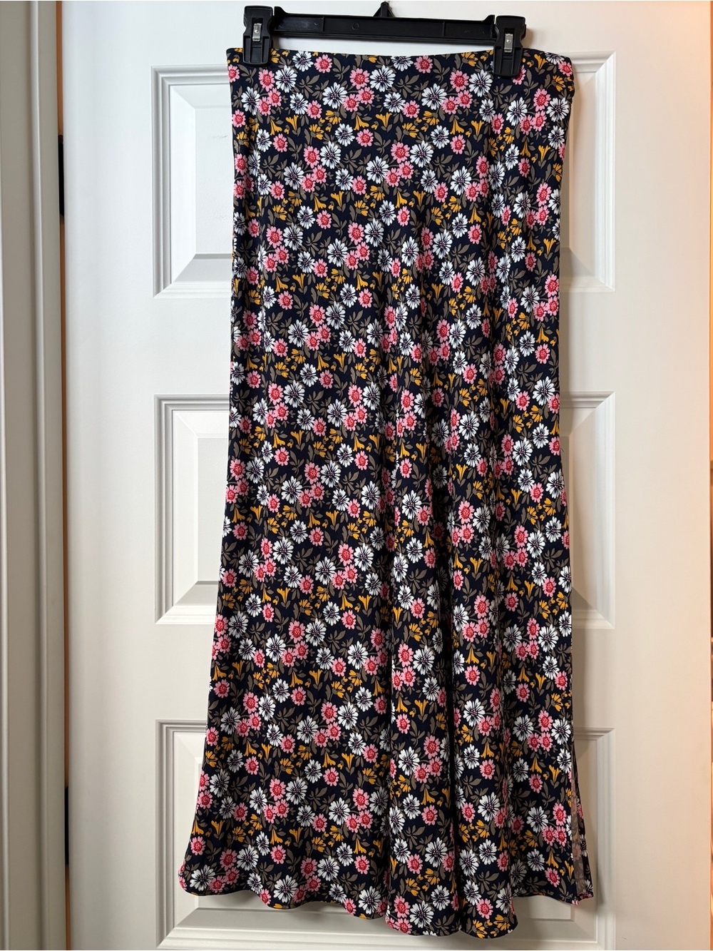 LOFT Floral A-Line Maxi Skirt - Black with Pink & White Flowers